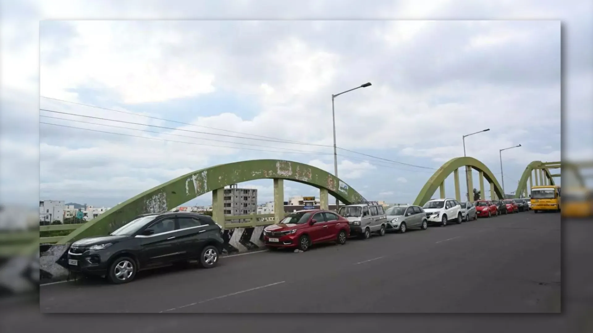 Chennai Prepares For Heavy Rains: Velachery Flyover Turns Into Car Parking Area