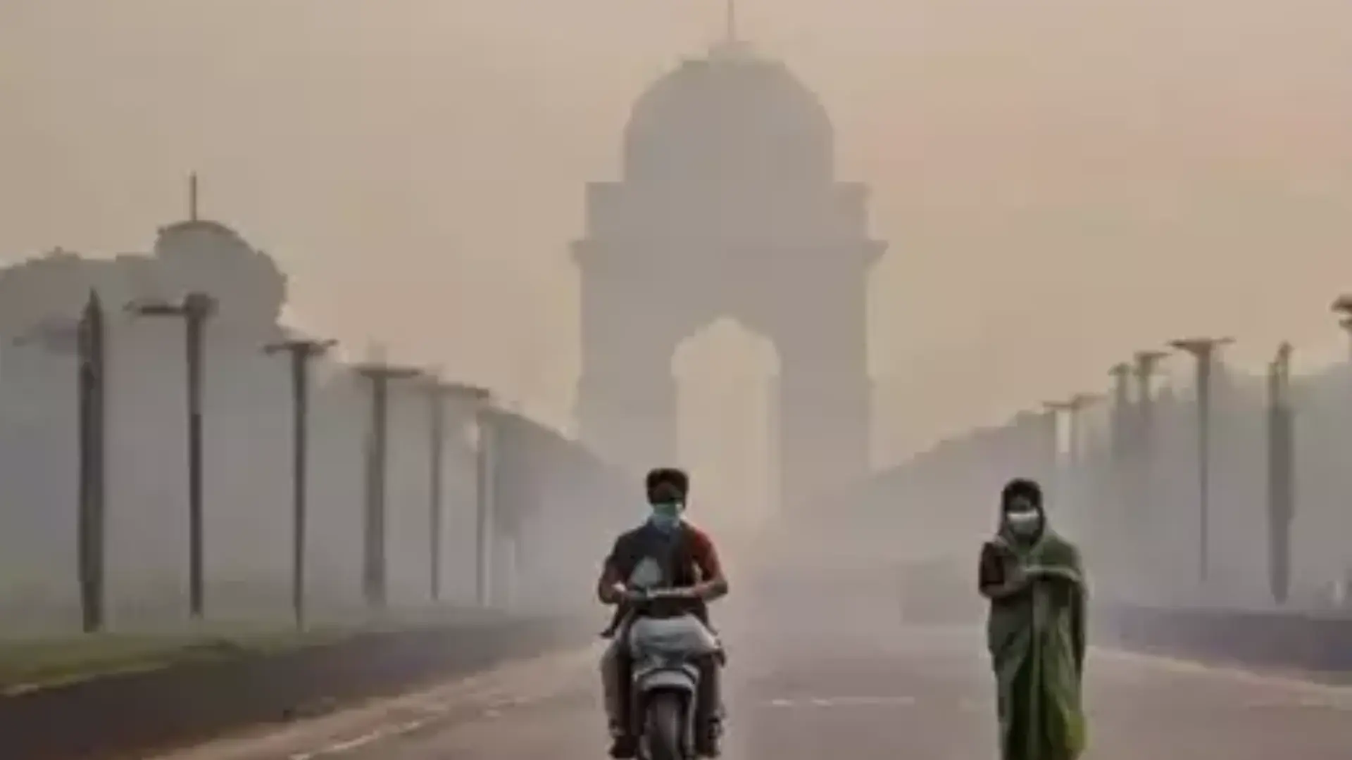 Delhi Turns To A Gas Chamber, Air Quality Index Turns To 298