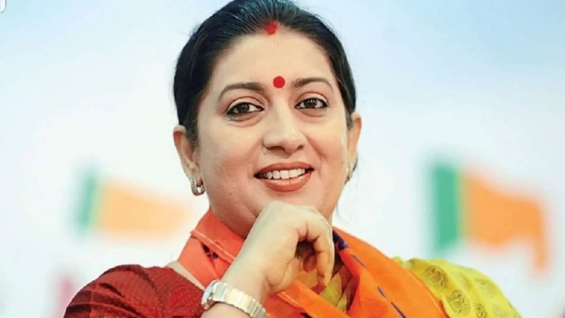 Smriti Irani Is NOT Returning To TV After A Gap Of 15 Years, Calls It FAKE NEWS