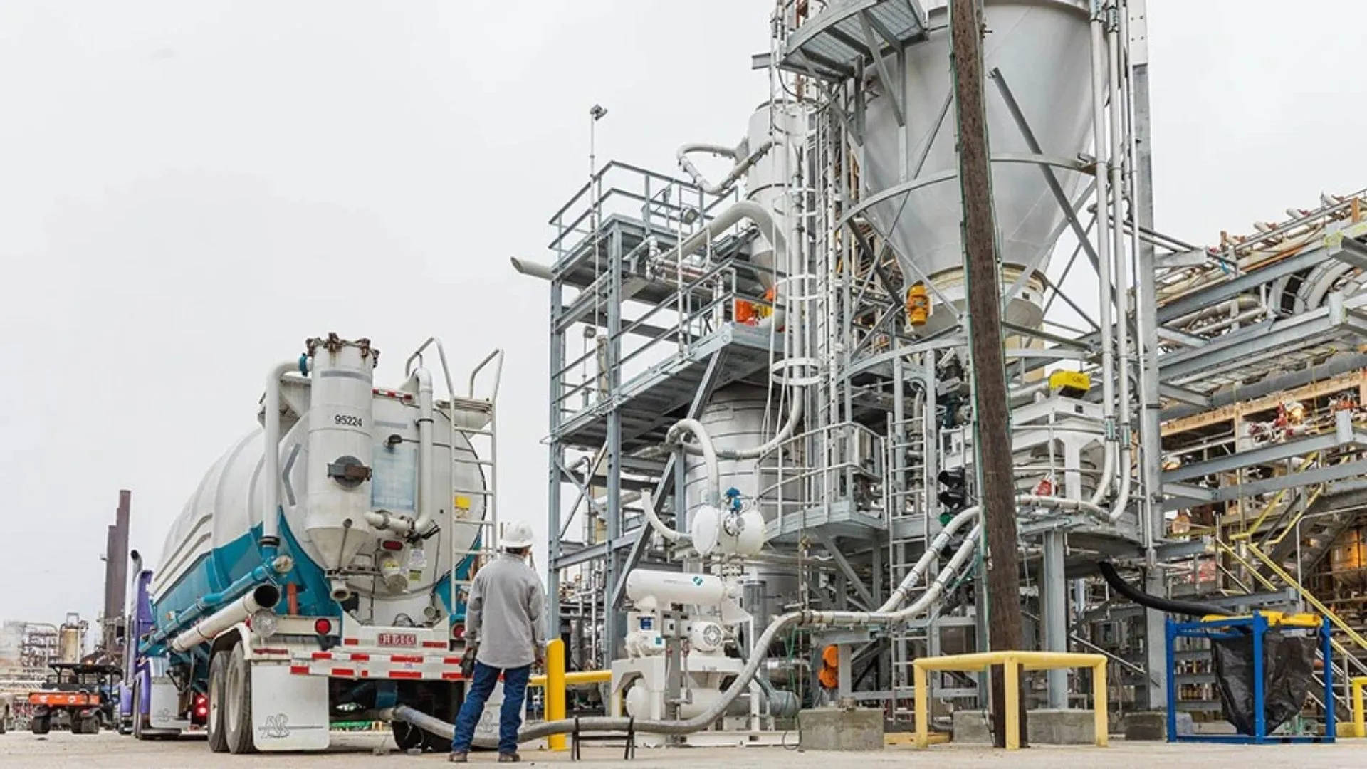 Exxon Aims To Triple Advanced Recycling Capacity With $200M Texas Expansion