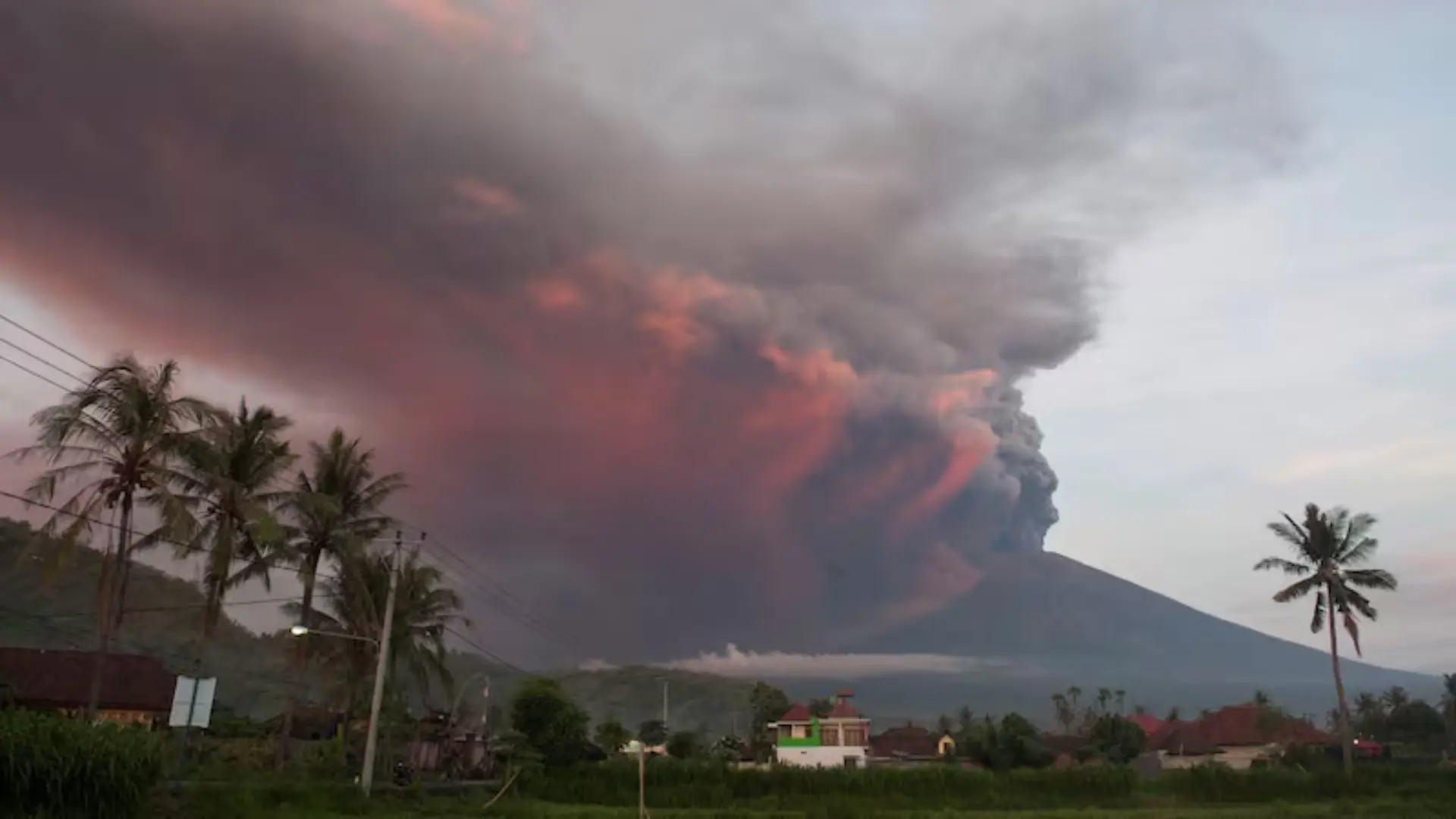 Watch: Bali Flights Suspended As Mount Lewotobi Eruption Sends Ash Clouds 10km Into Sky, Thousands Stranded