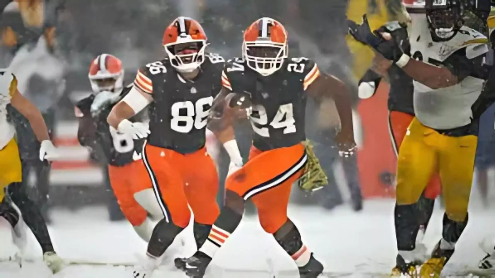 Browns Defeat Steelers in Snowy Thriller to Claim Third Win of the Season