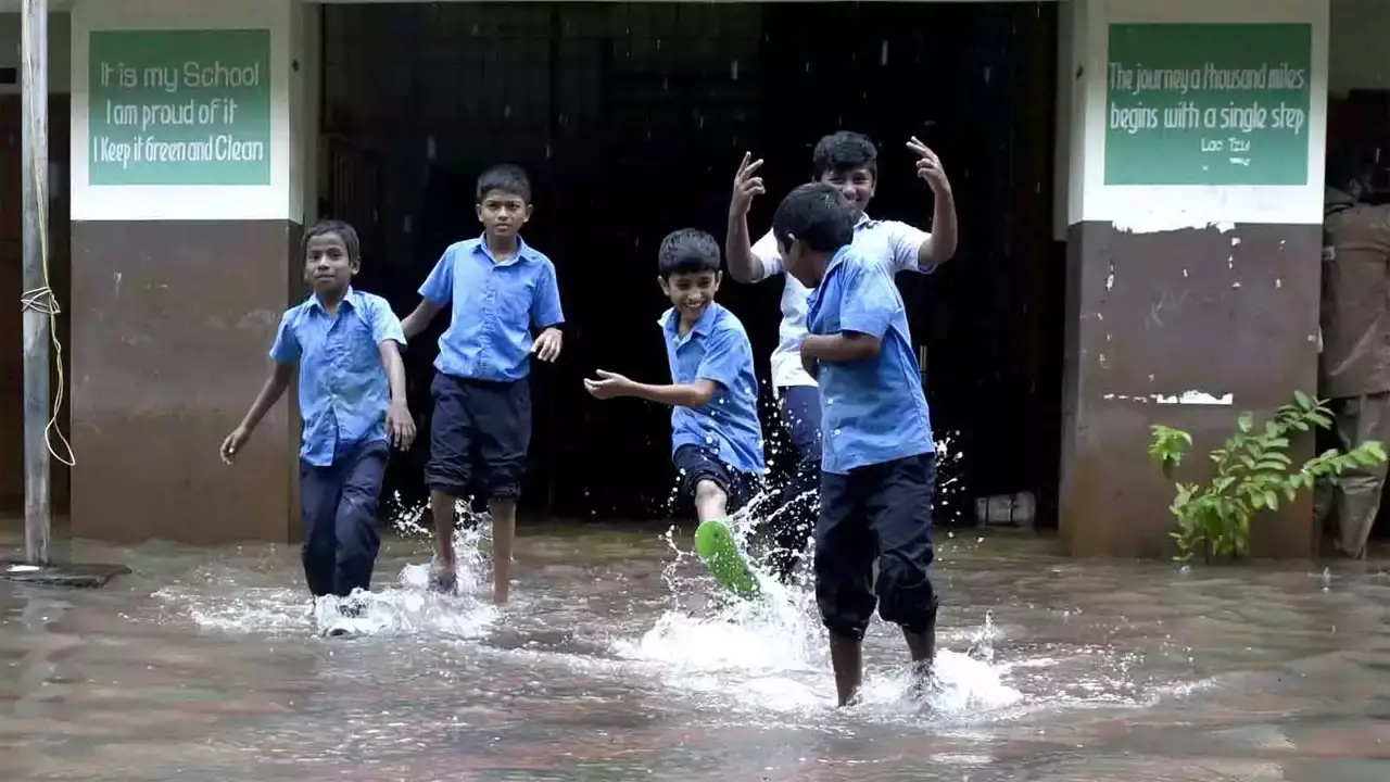 Cyclone Fengal: Schools, Colleges In Puducherry, Karaikal And Villupuram To Remain Closed