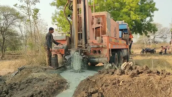 Crackdown On Illegal Borewells In Paharganj: Authorities Seal Hotels, Expose Groundwater Scam!