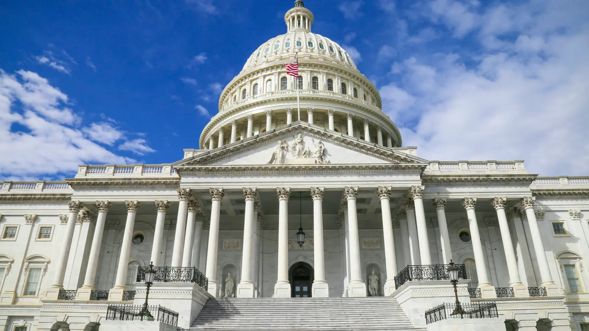 US Election Day: Man Carrying Torch and Flare Gun Detained at U.S. Capitol