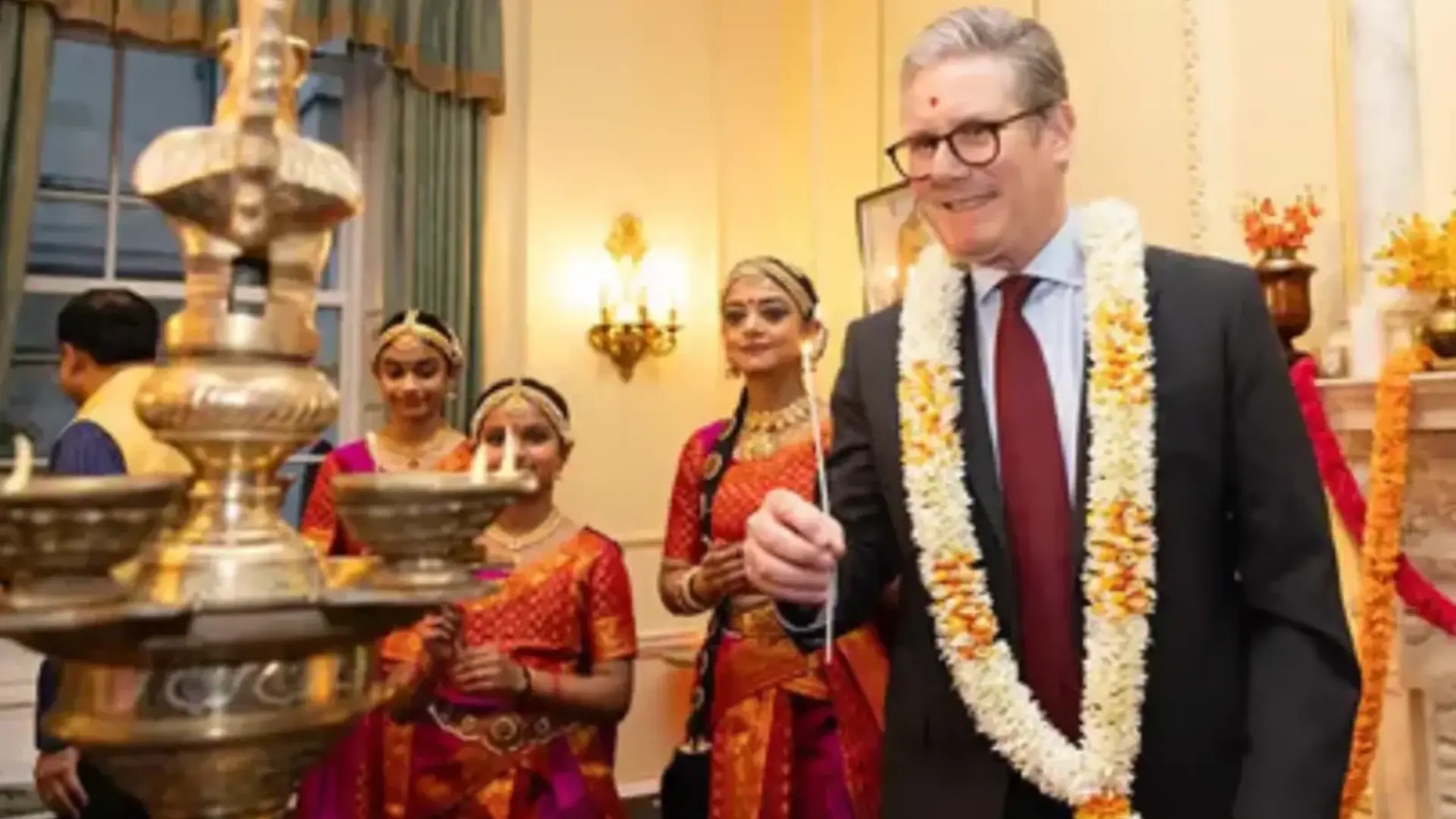 UK PM Keir Starmer Apologizes For Serving Non-Veg, Alcohol In Diwali Reception Menu, Calls It A ‘Mistake’