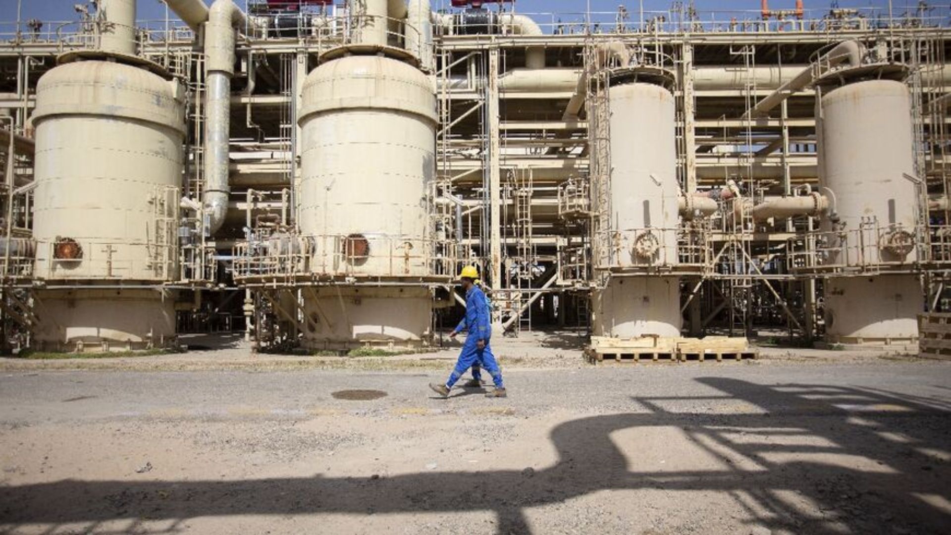 Iraq Cuts Oil Exports To 3.3 Million Barrels Per Day