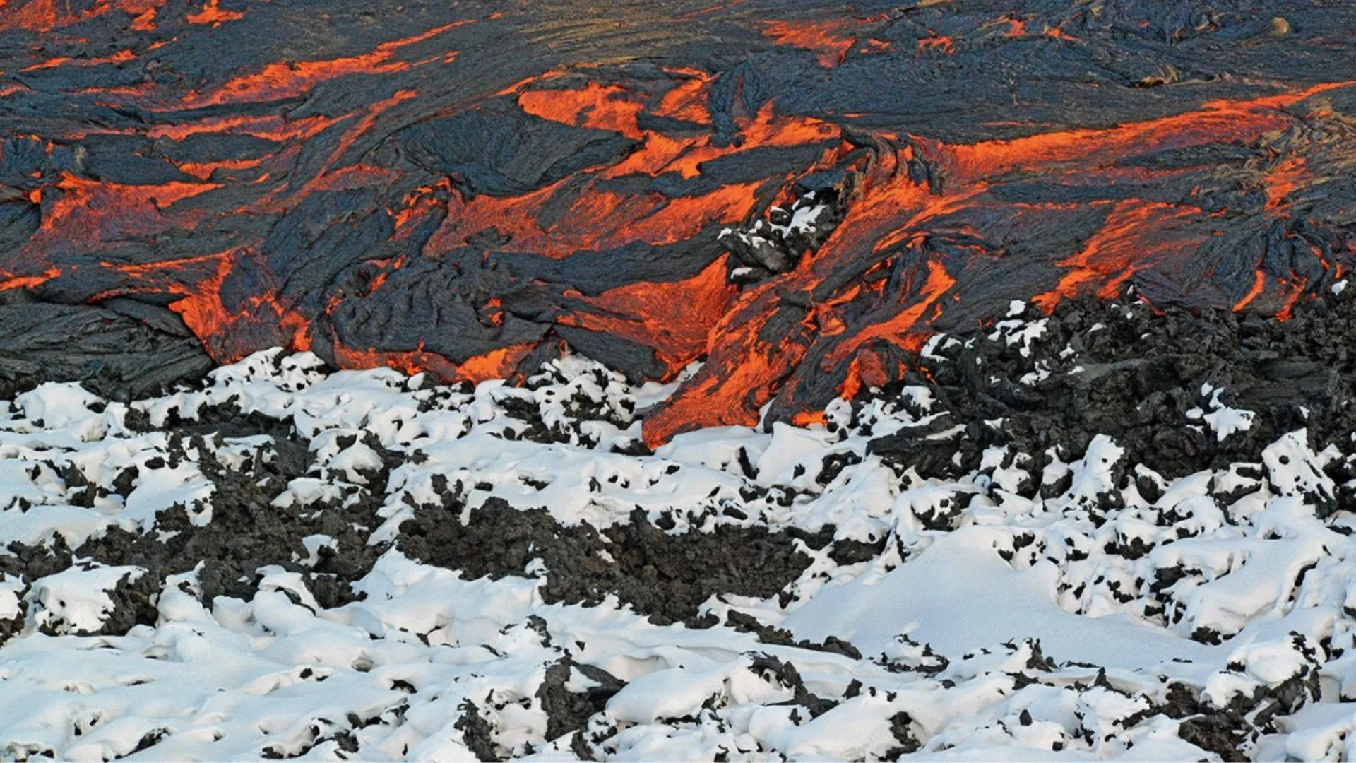 Lava Meets Snow: The Mind-Boggling Truth Behind Iceland’s Latest Viral Footage