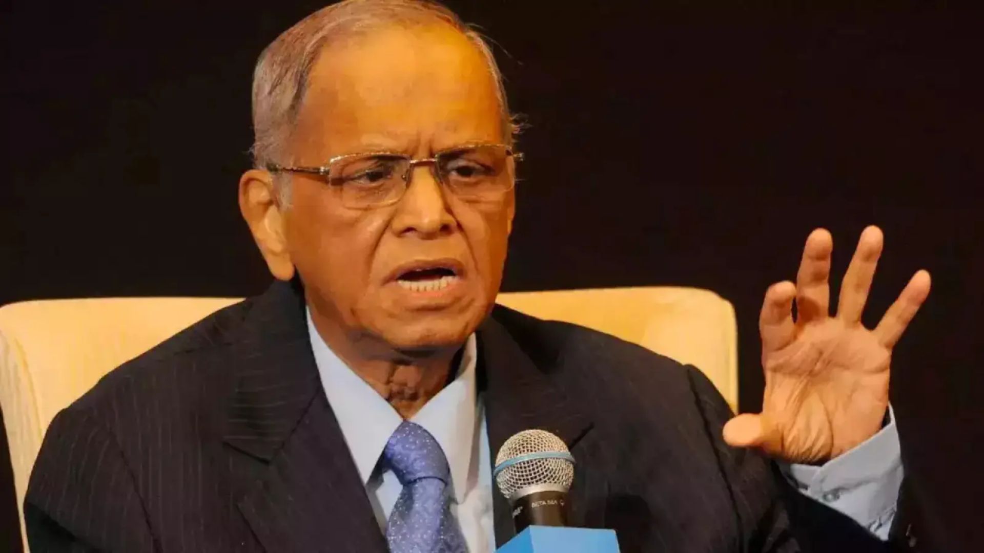 Hire IAS And IPS officers From  B-schools Instaead Of UPSC: Narayana Murthy