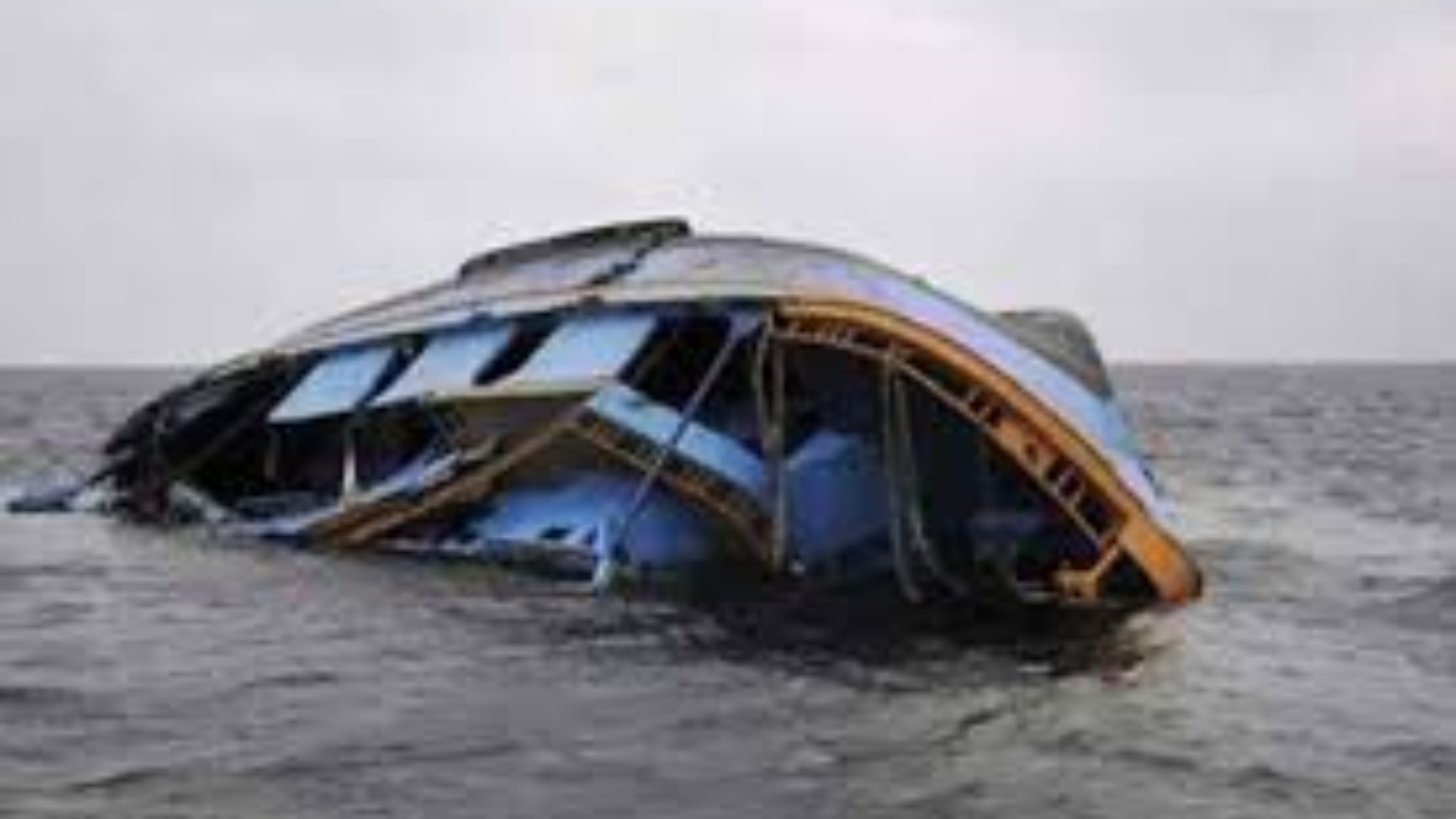 27 Killed, 100 Missing After Boat Capsizes In Niger River