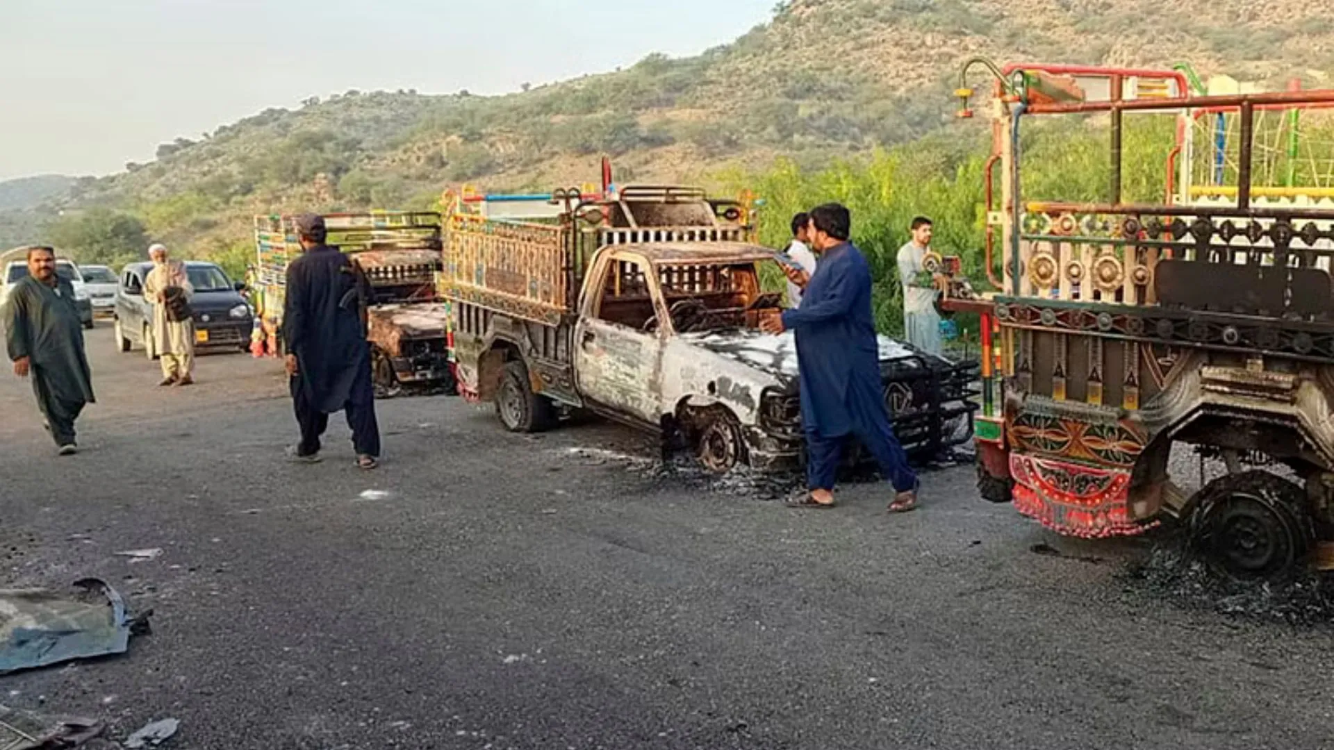 38 Killed In Deadly Attack On Passenger Vans In Pakistan’s Khyber Pakhtunkhwa