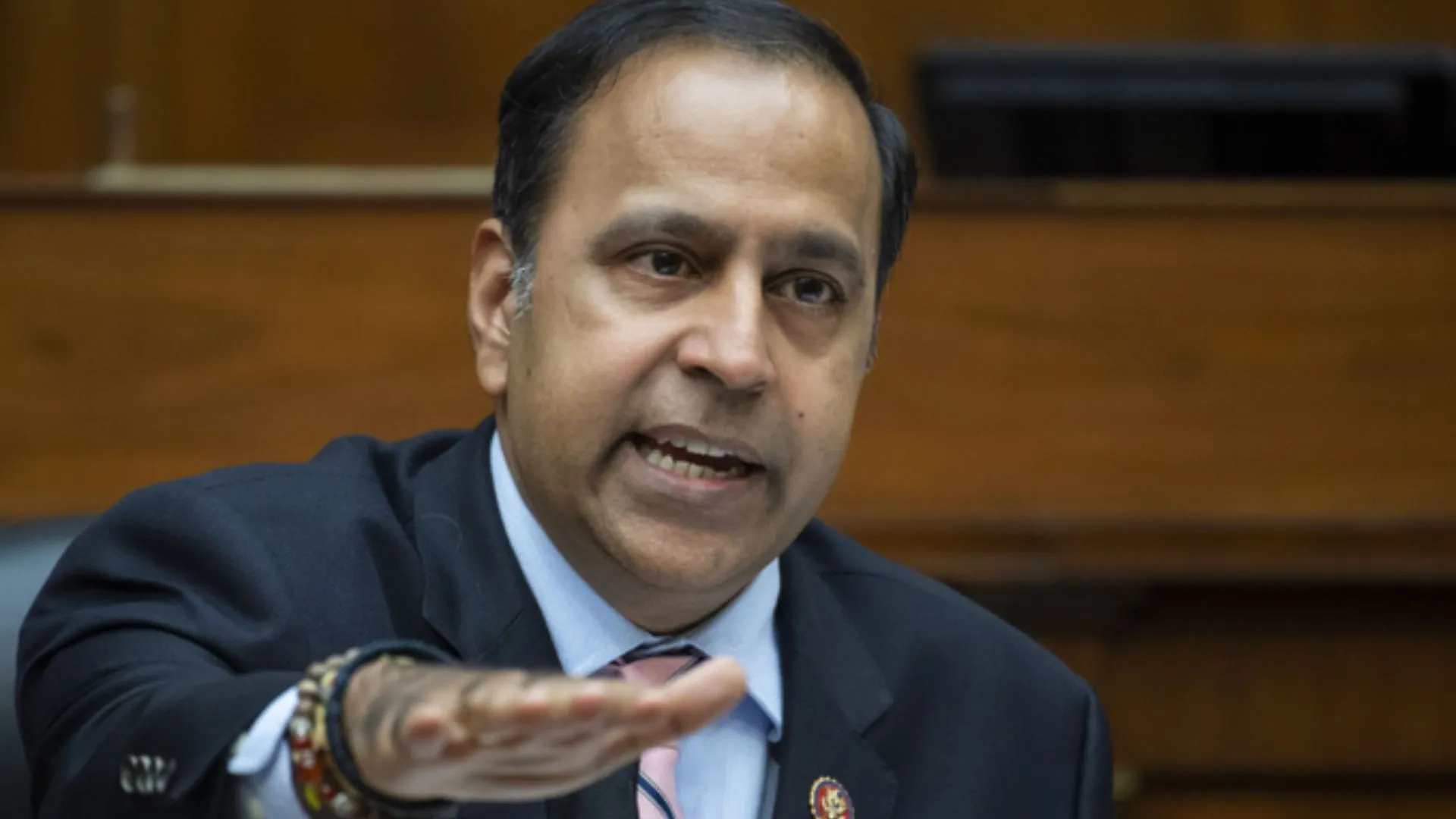 Meet Raja Krishnamoorthi: The Indian-American Congressman Re-elected To Illinois