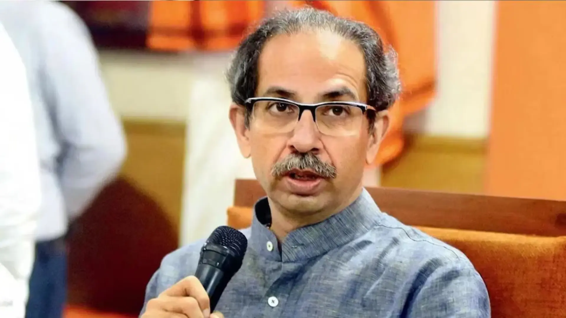 Uddhav Thackeray’s ‘TV Fame’ Dig at Poll Officials Who Inspected His Bags; Devendra Fadnavis Responds