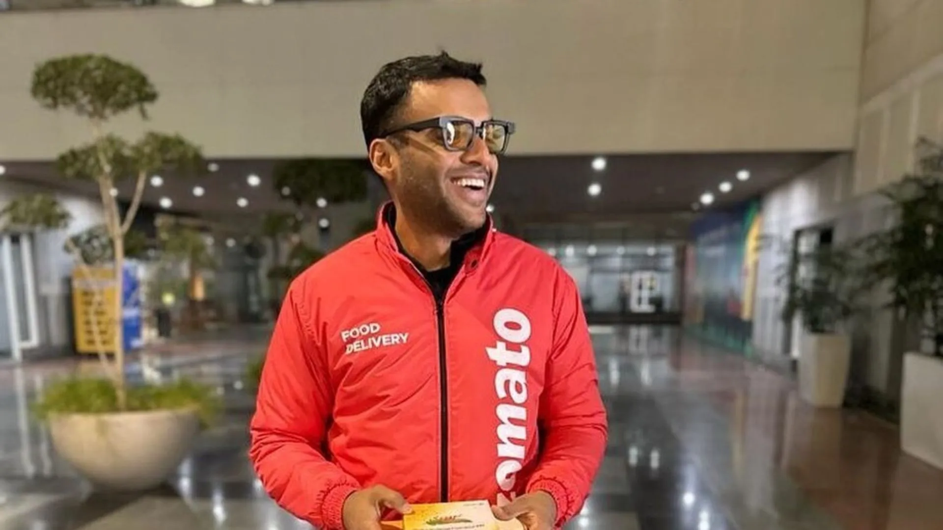 Zomato CEO Announces Chief Of Staff Role: No Salary In First Year, Employee To Pay Rs 20 Lakh Fee