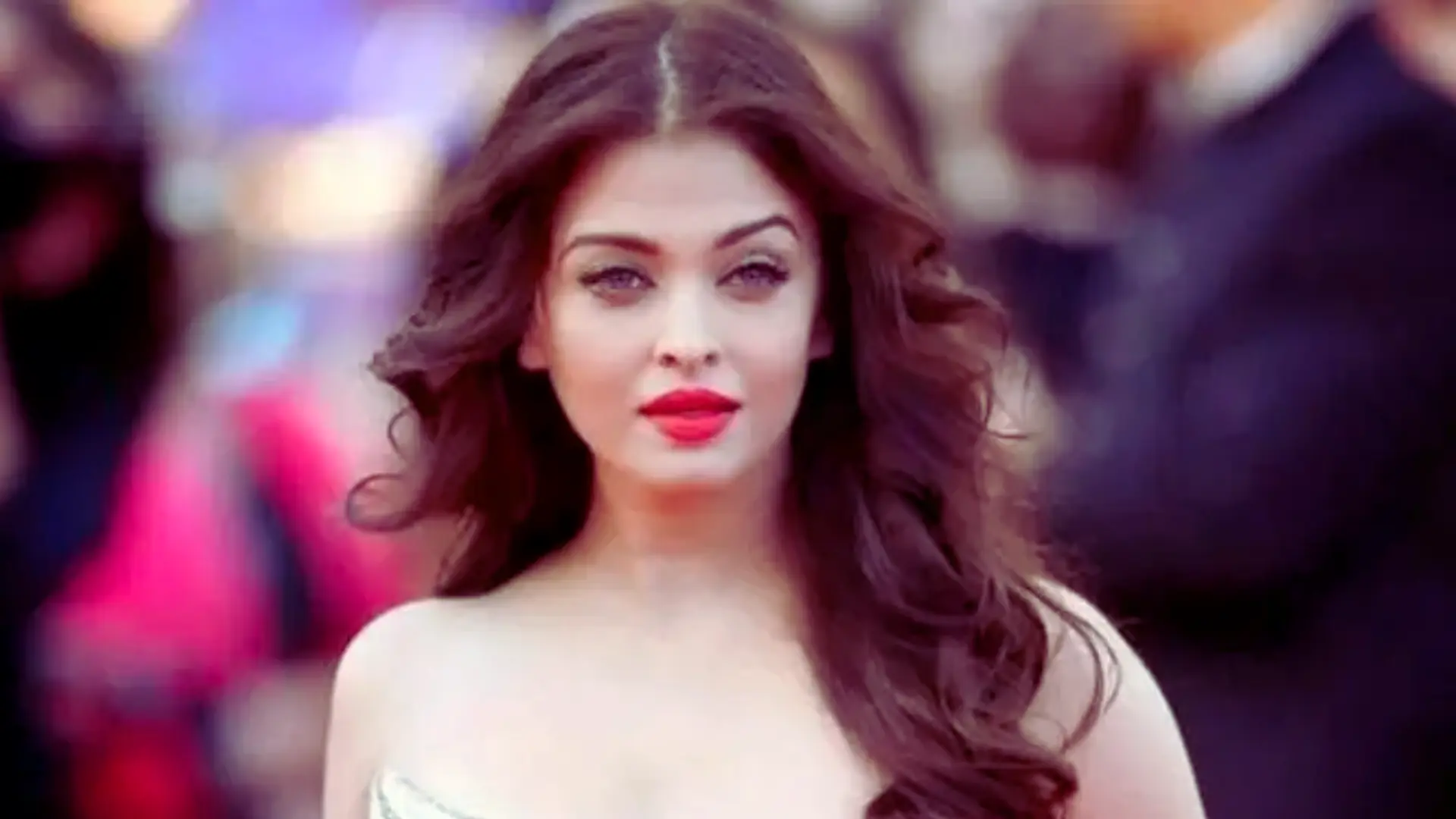 Aishwarya Rai Bachchan Tells Women How To Combat Street Harassment In New Video: Never Compromise Your Worth