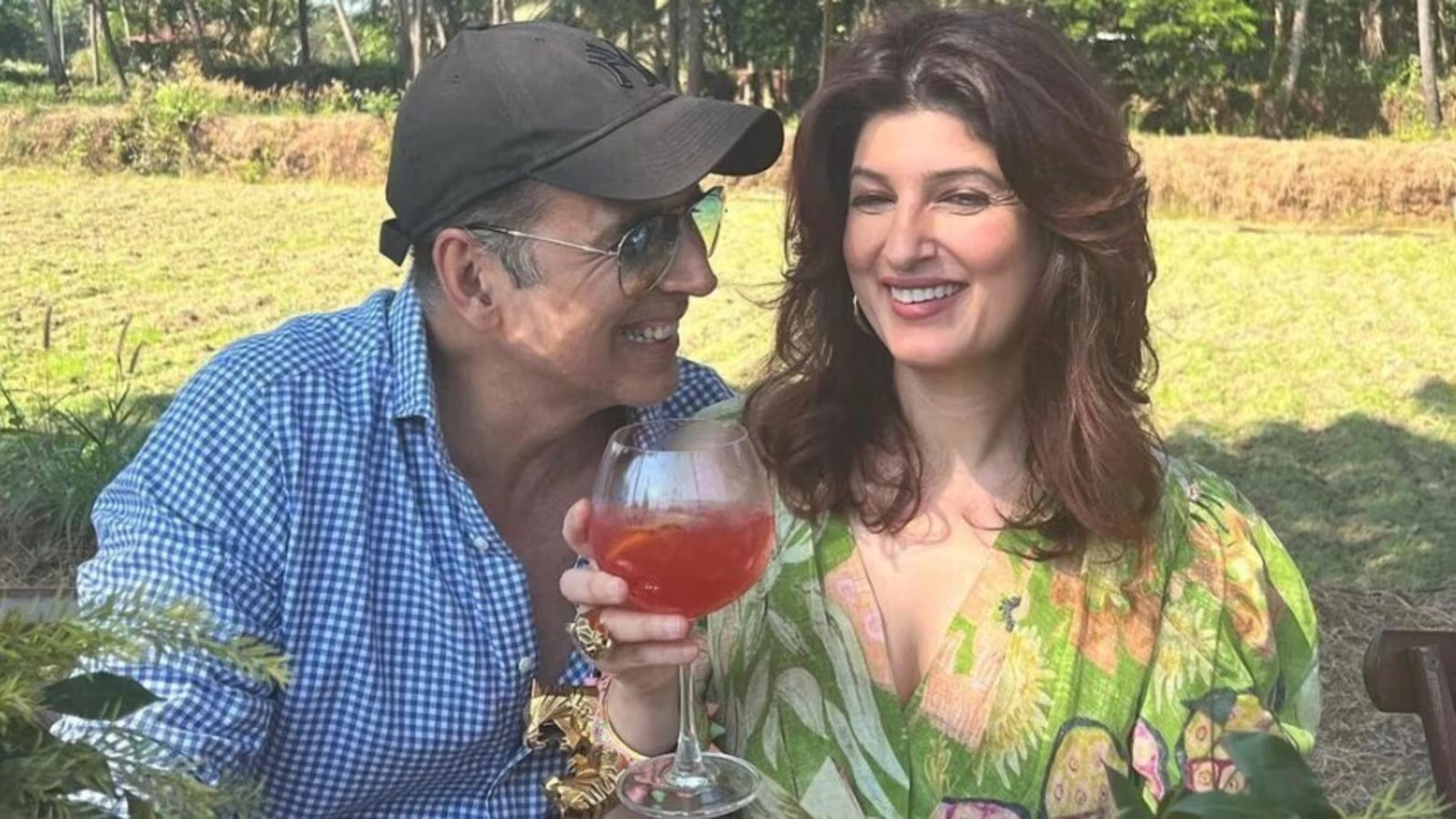 Akshay Kumar Pens Heartfelt Wish For Wife Twinkle Khanna On Her Birthday, Shares Sweet Video