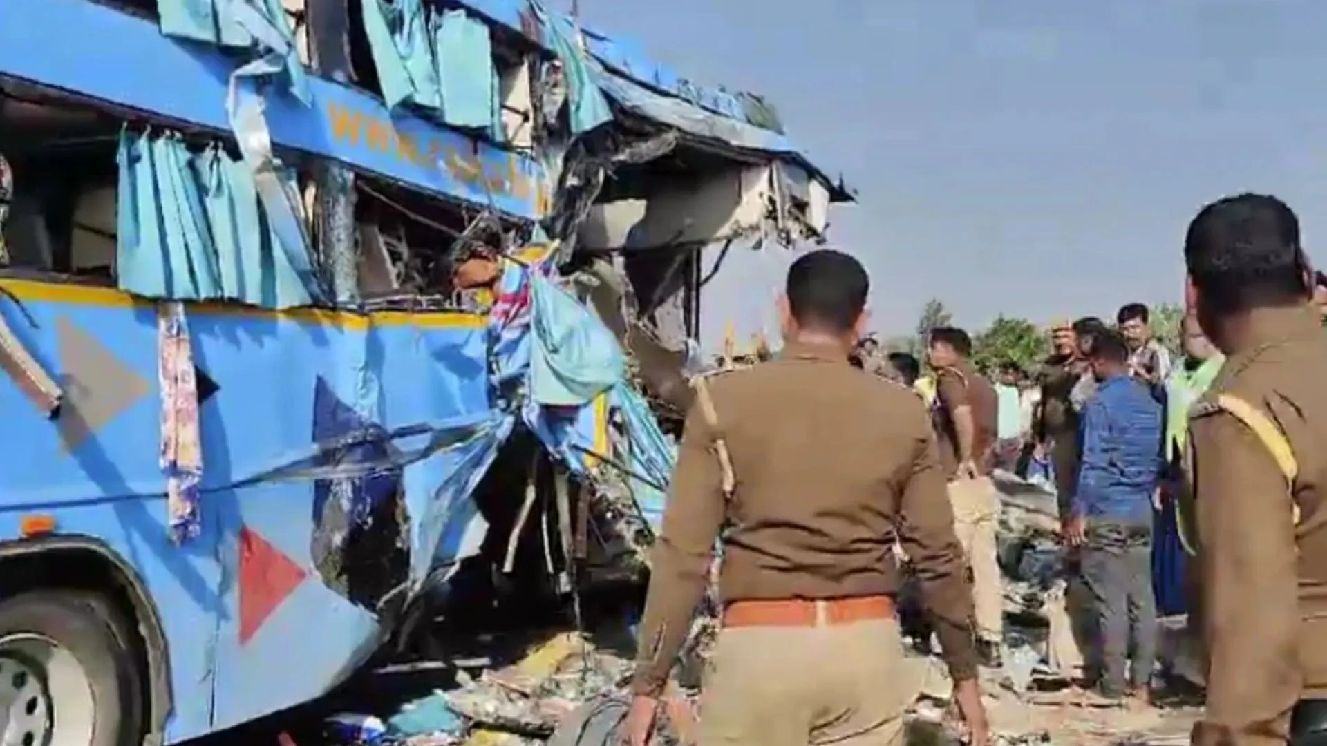 8 Dead, 40 Injured In Agra-Lucknow Expressway Crash After Driver Allegedly Falls Asleep At Wheel