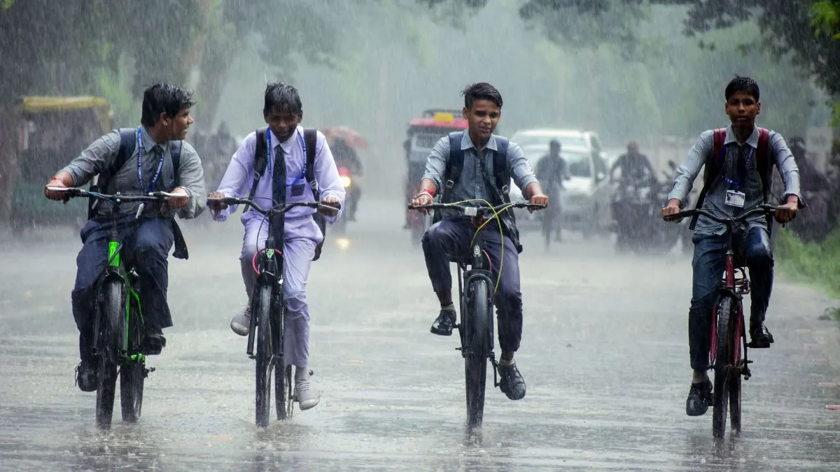 Bengaluru Under Yellow Alert: Heavy Rain Expected, But Schools Remain Open—Why?