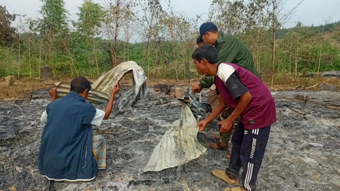 Bangladesh Christian Tripura Community In Despair As Arson Attack Leaves 17 Families Homeless on Christmas Eve