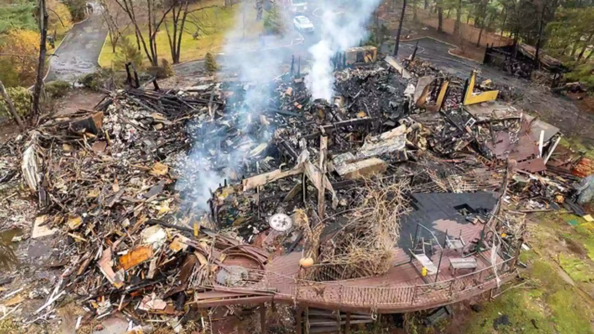 Thanksgiving Tragedy: $4 Million Connecticut Mansion Destroyed by Garage Fire Caused by Turkey Fryer | Viral