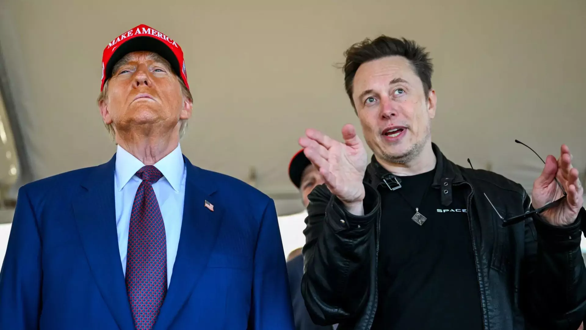 Elon Musk Seeks To Cool Raging War Within MAGA Base, Admits H1-B Visas Are ‘Broken’