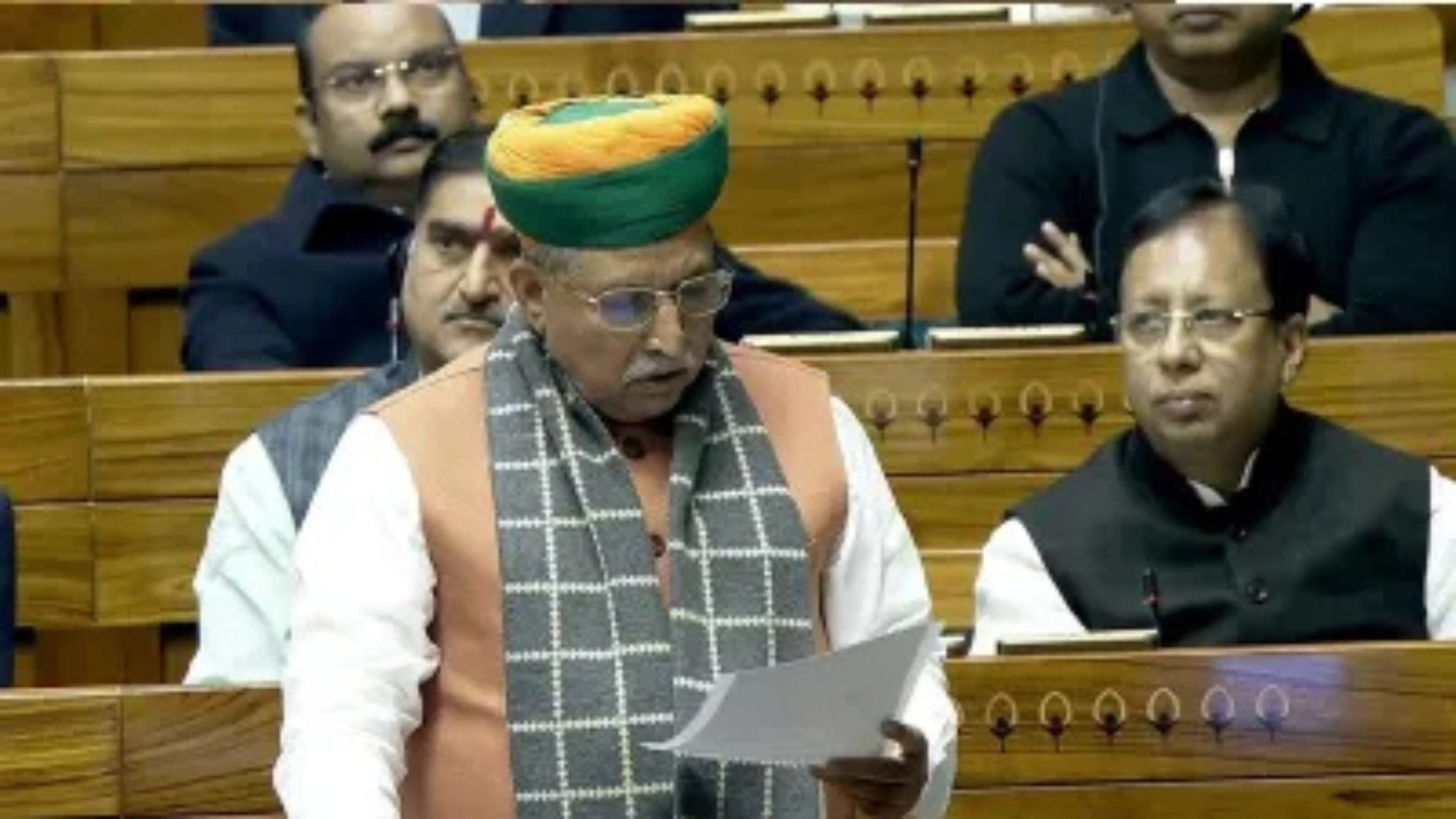 Lok Sabha Votes 220-149 To ONOE Bill, Voting Still Underway