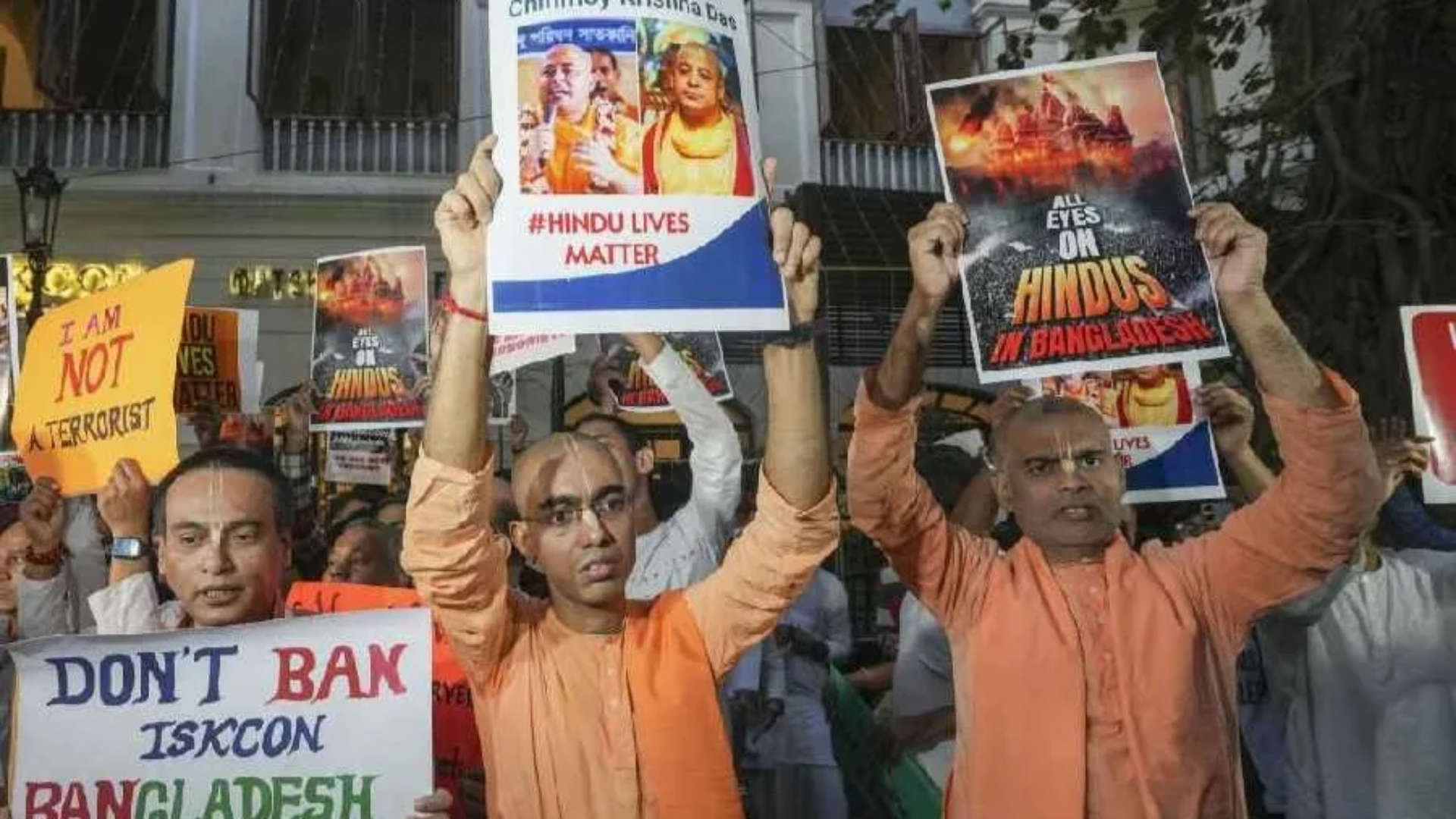 Despite Valid Documents, Bangladesh Border Authorities Stops Over 50 Members Of ISKCON To India