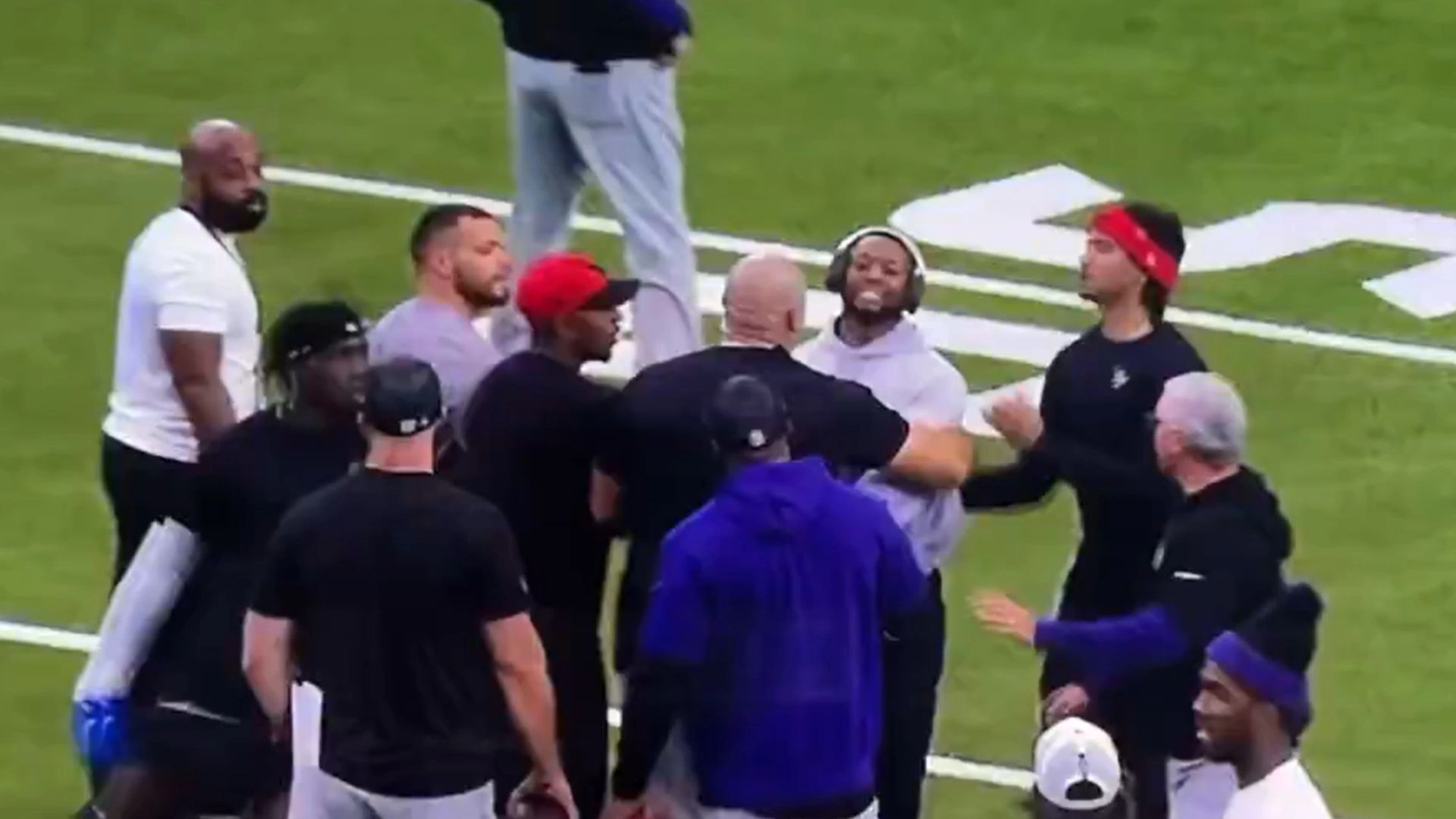 Joe Mixon Confronts Ravens Player After He Hits Texans Assistant Coach On Christmas Day Game | WATCH