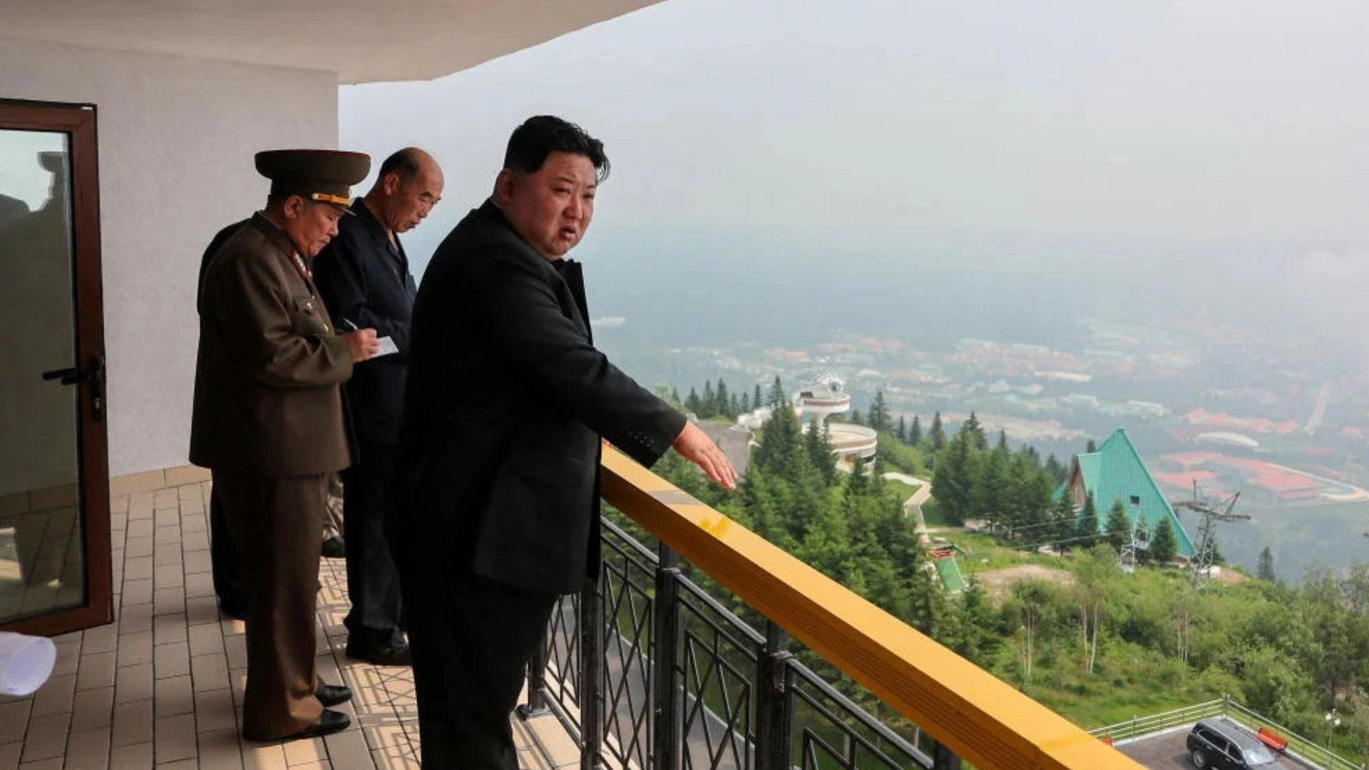 Kim Jong Un Launches Major Tourism Project Amid Border Reopening