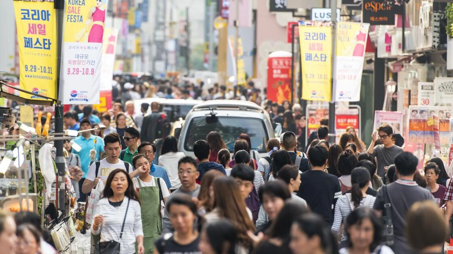 South Korean Kospi Faces 2% Dip Amid Ongoing Political Turmoil