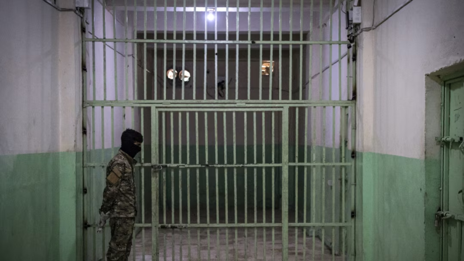 Syria Civil War: Thousand Of Prisoners Released, Viral Video Of A Prisoner Who Lost Memory