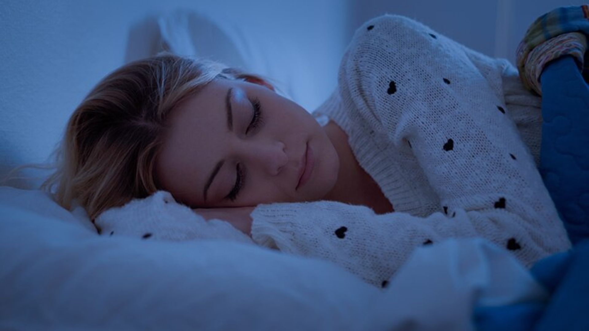 Winter Woes: How Cold Nights Affect Your Sleep And Health – Plus 12 Tips To Stay Safe