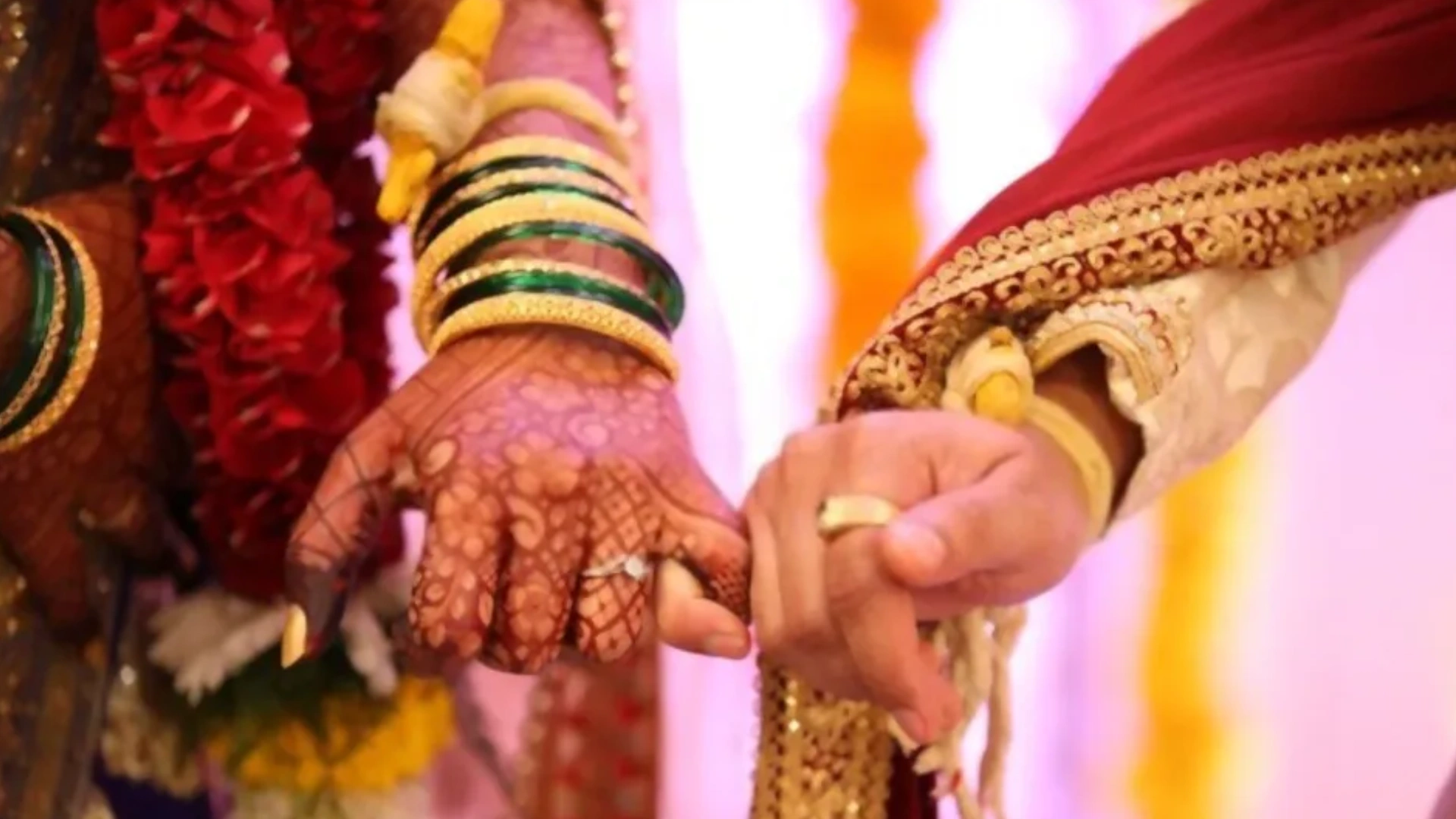 Maharashtrian Man Reveals Getting Married To Cousin, Internet Reacts, ‘Ae Vedya’