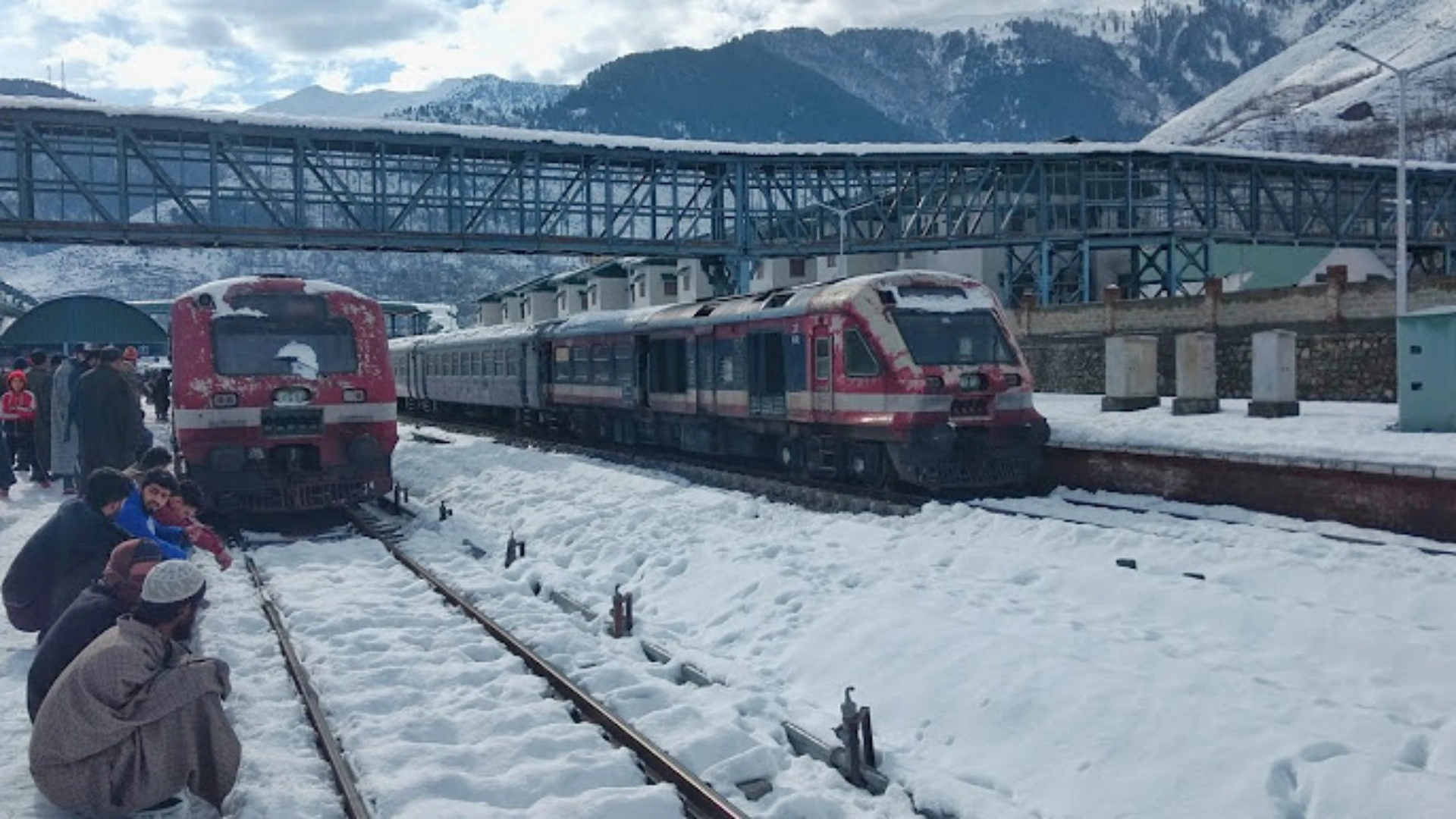 Delhi To Kashmir: Indian Railways To Launch 5 New Trains With Heated Sleeper Coaches