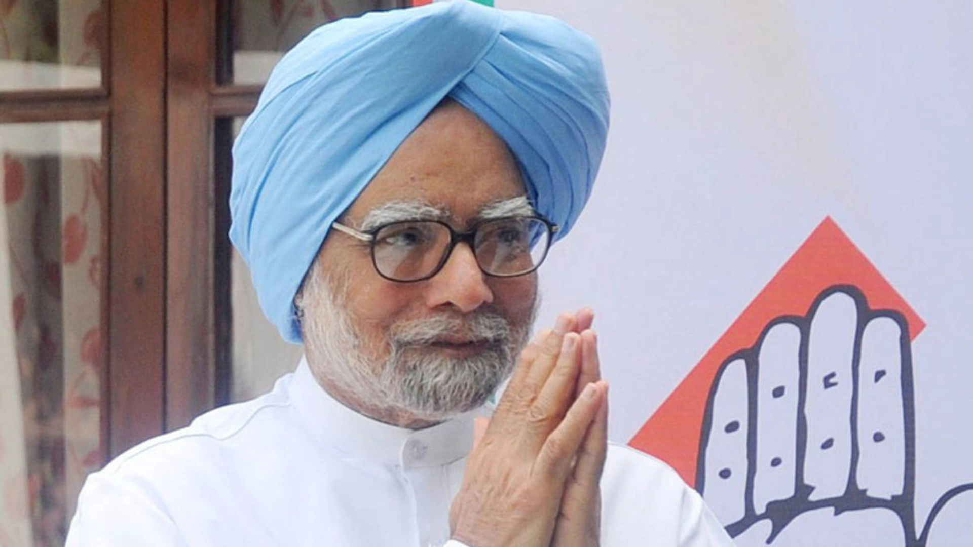 Manmohan Singh’s Daughter Once Felt Betrayed With Former PM’s Controversial Memoir, Called It ‘Mischievous, Unethical Exercise’