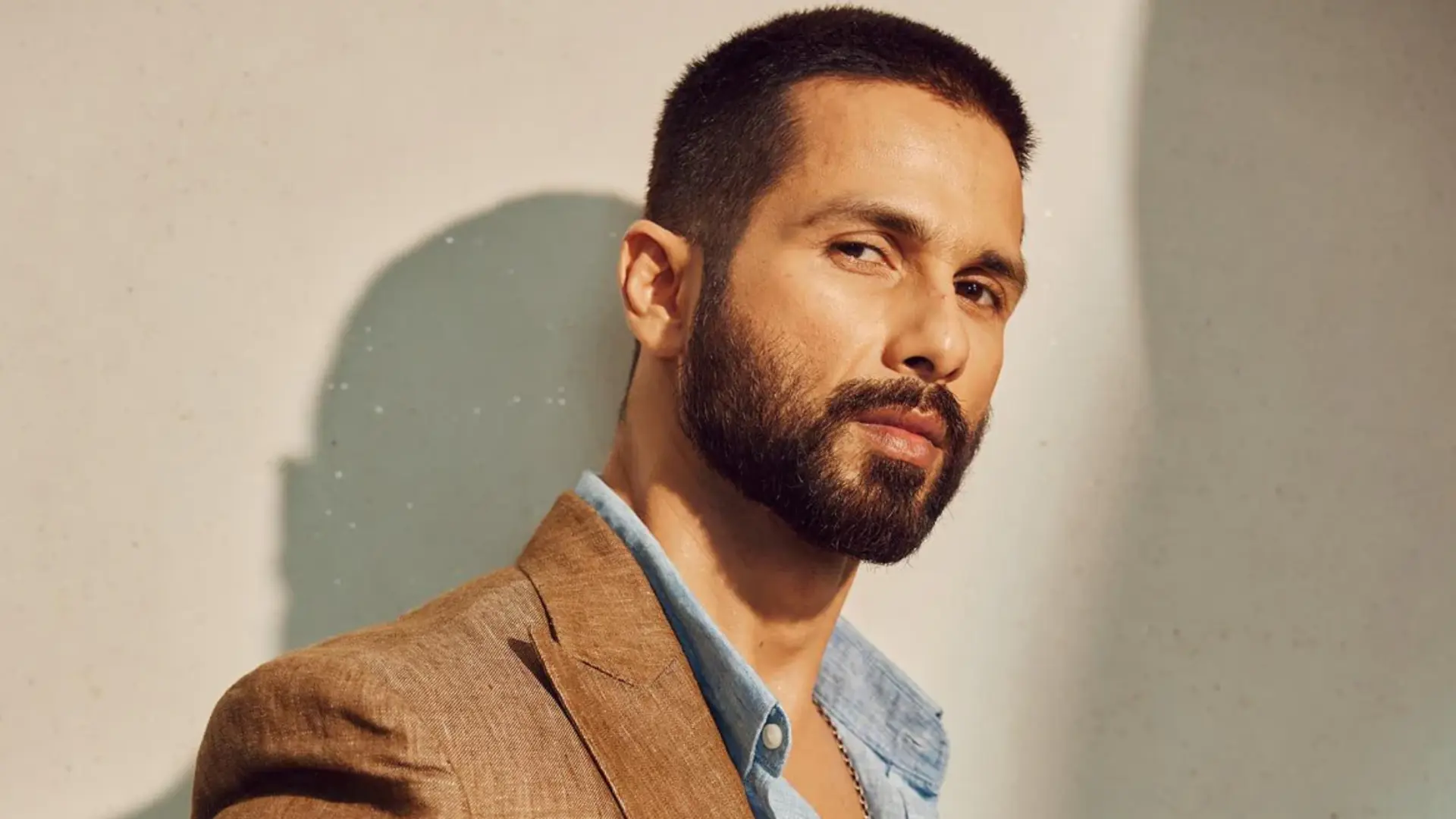 Shahid Kapoor Recalls Crying Alone On Film Set After His Devastating Break-Up: Can’t Help It