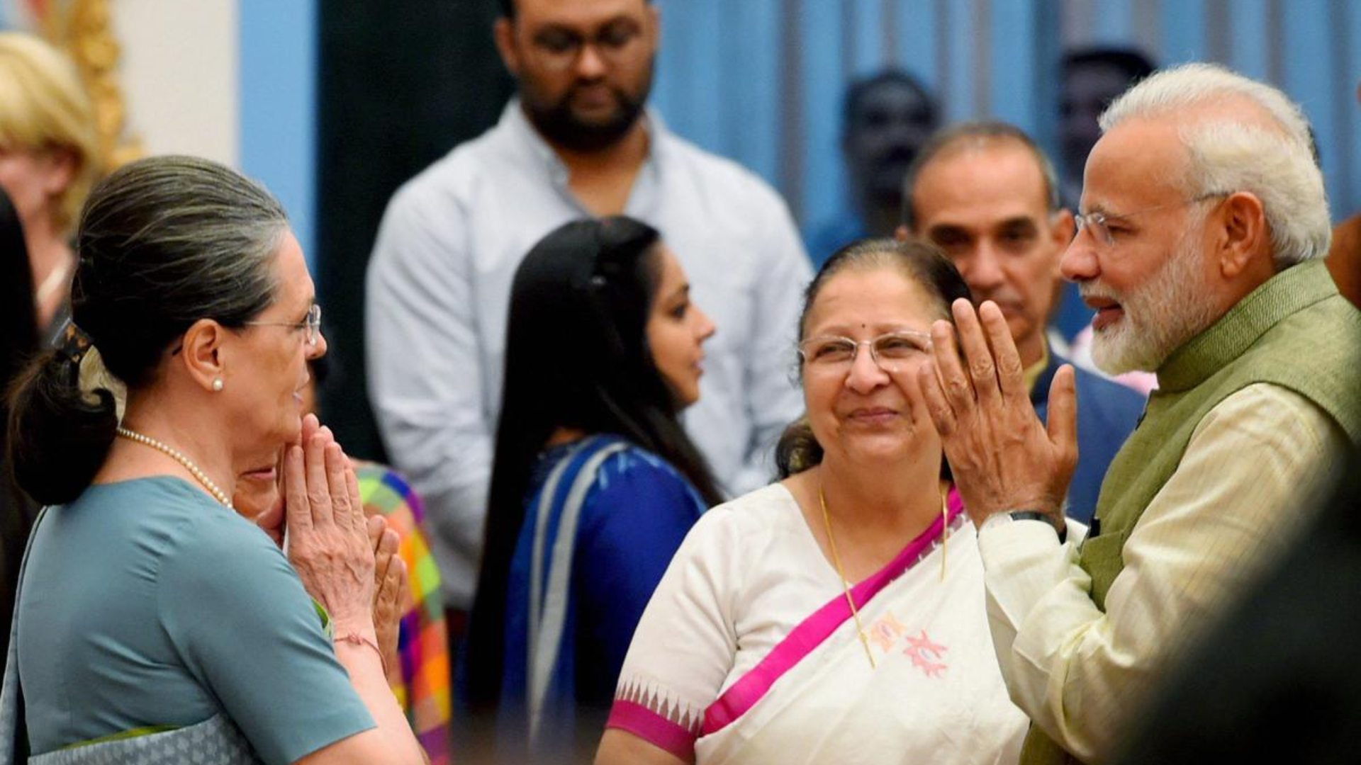 PM Modi Extends Warm Greetings To Sonia Gandhi On Her Birthday