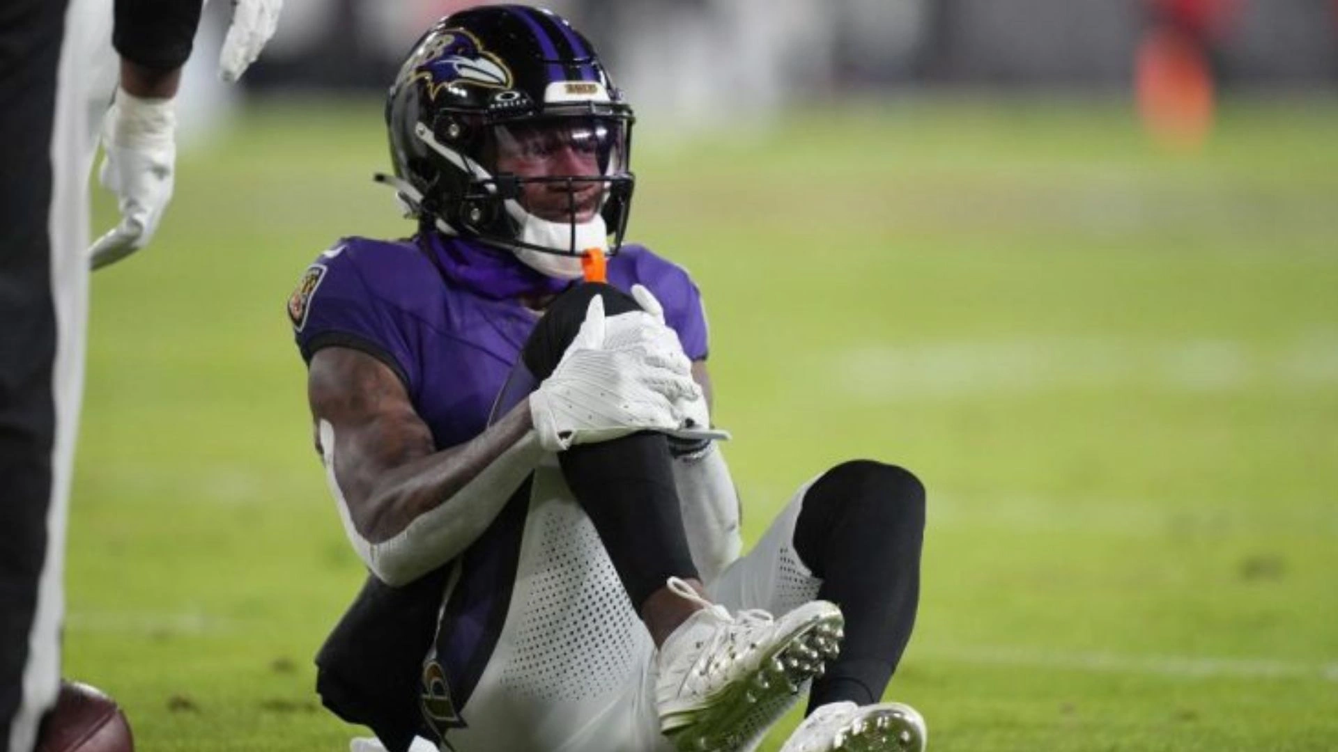 Ravens Face Setback: Zay Flowers Out With Knee Injury Before Playoffs