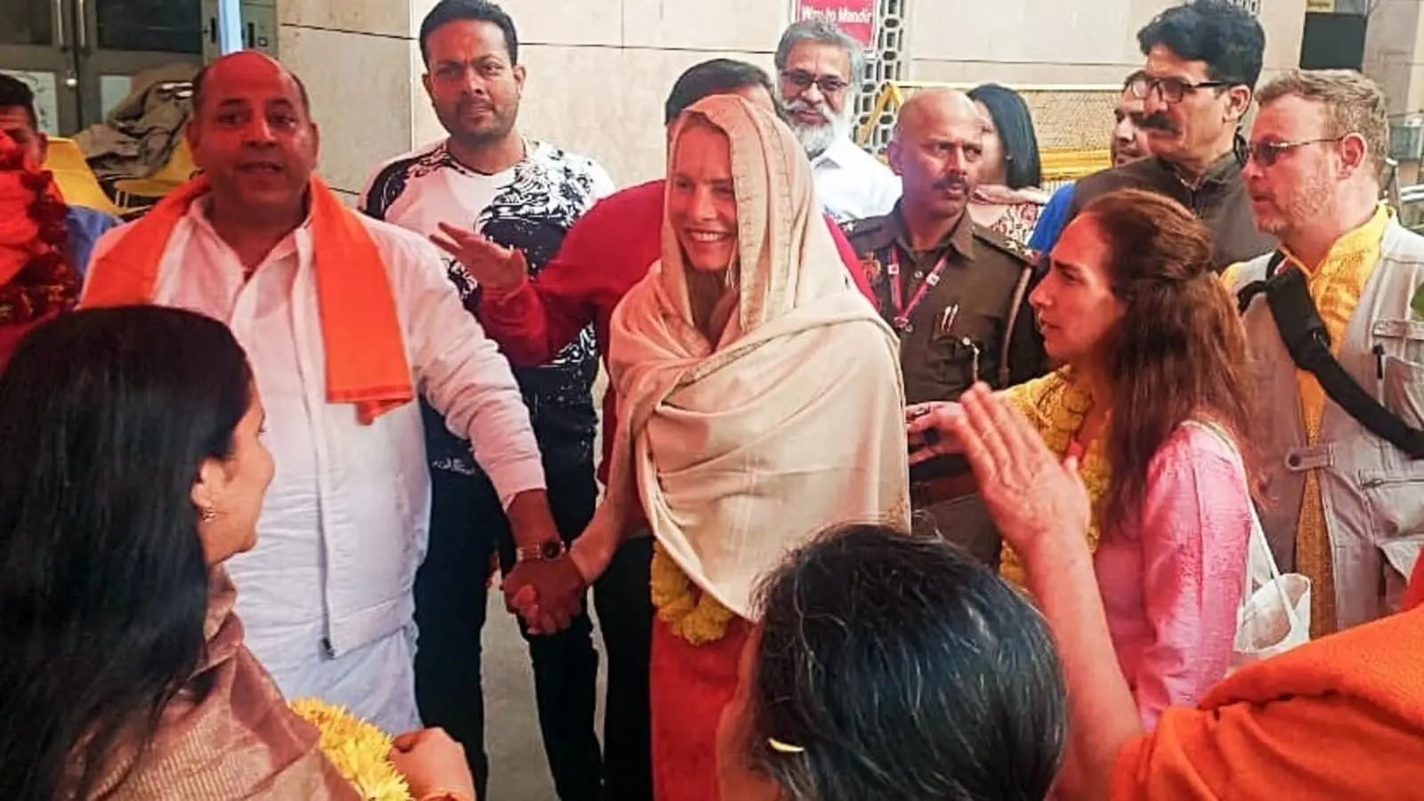 Laurene Powell Jobs Given The Hindu Name ‘Kamala’ During Spiritual Journey In India