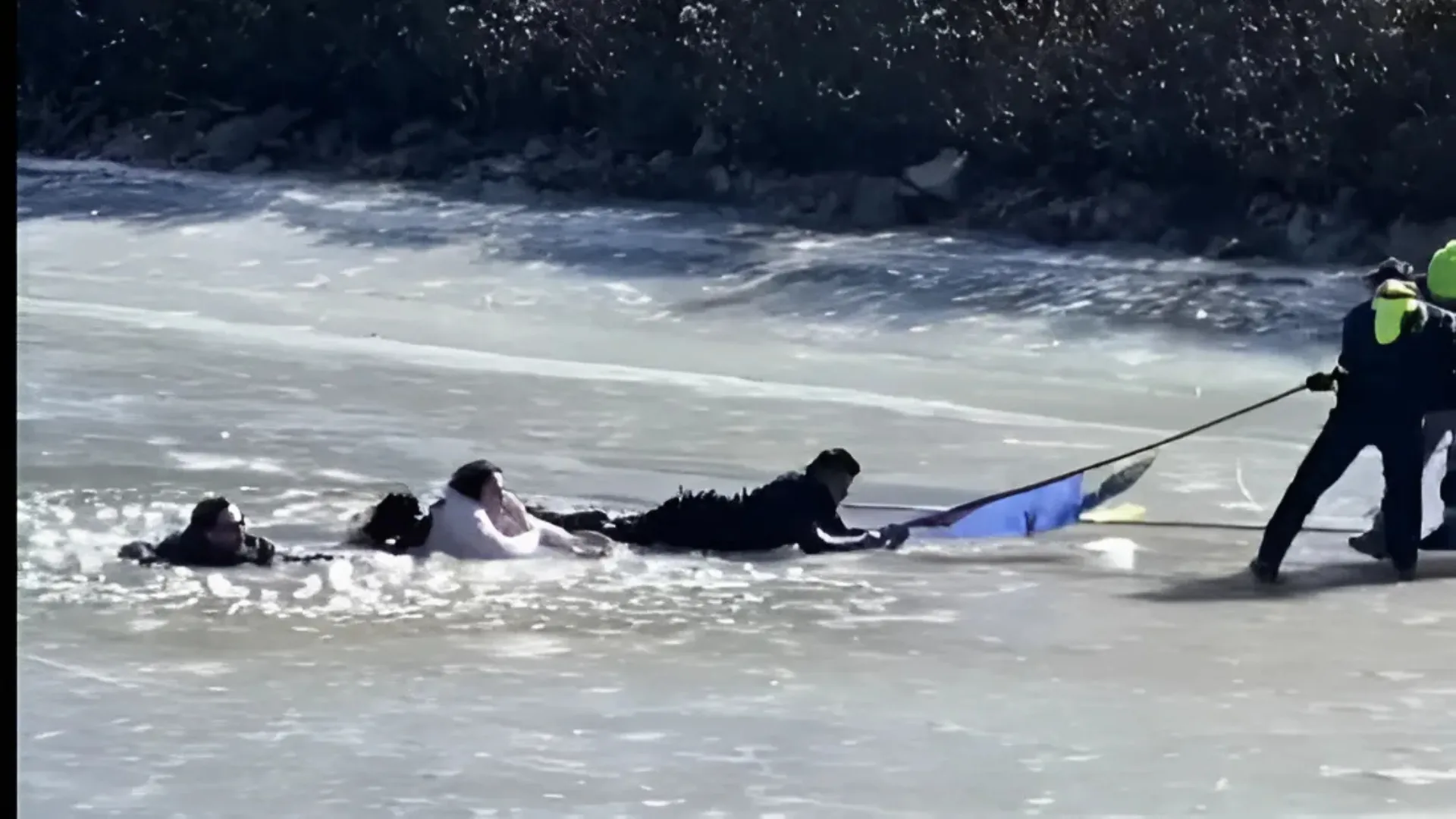 Union Minister Kiren Rijiju Shares Video Of Tourists Stranded In Frozen Lake At Arunachal’s Sela Pass