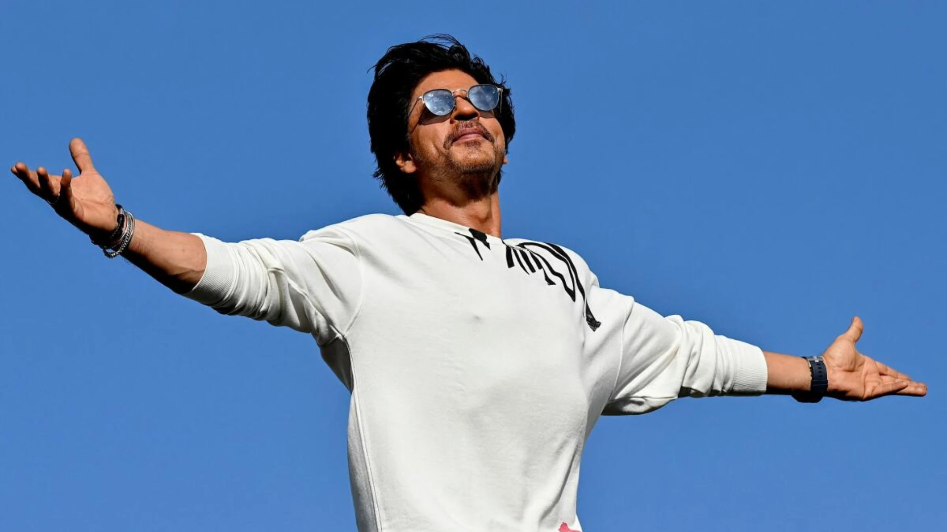 ‘Let’s Uphold The Values Of The Constitution’, SRK’s Republic Day Message To His Fans