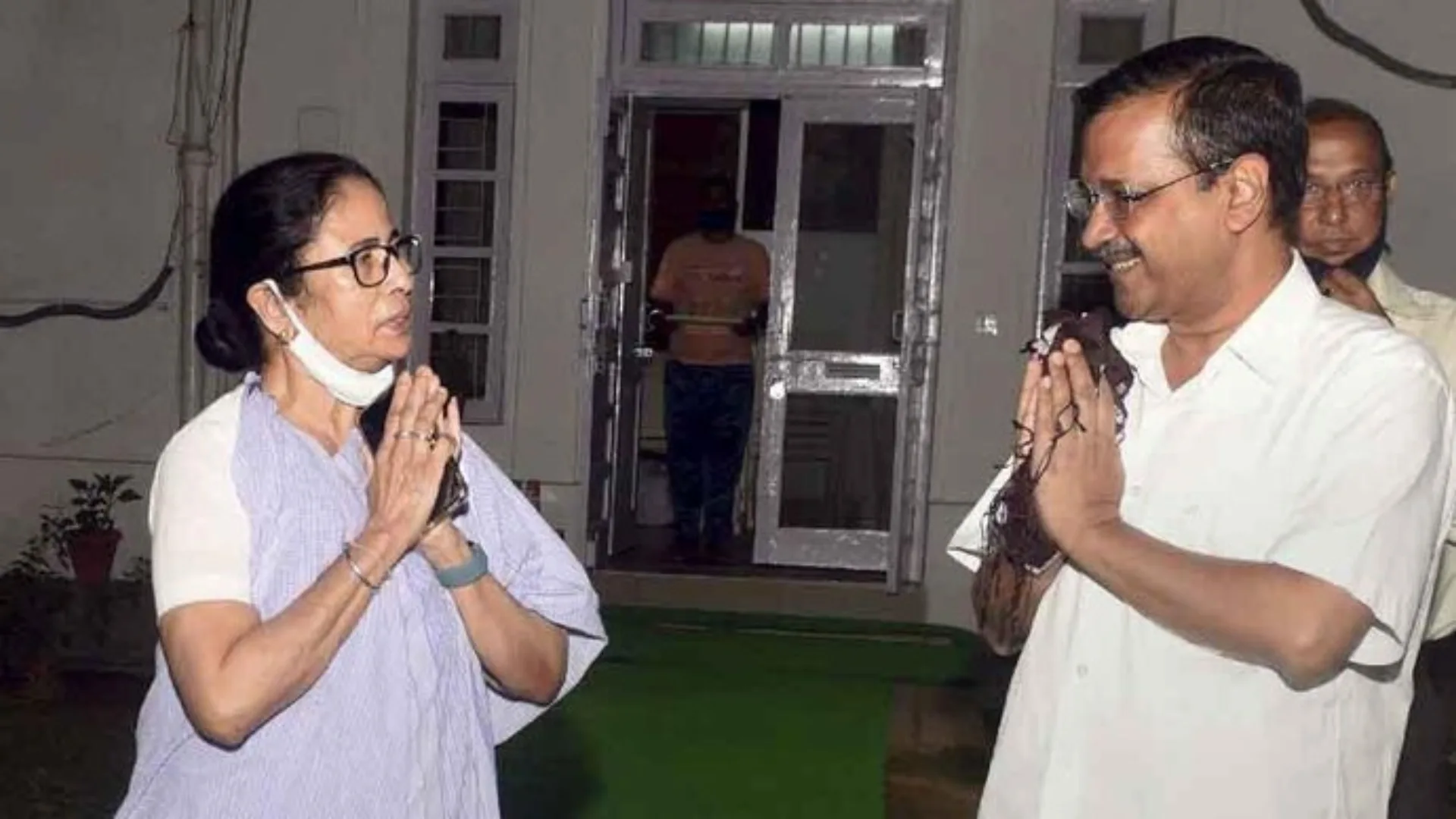 TMC Backs AAP For Delhi Assembly Elections, Kejriwal Has A Heartfelt Reply To Mamata Banerjee