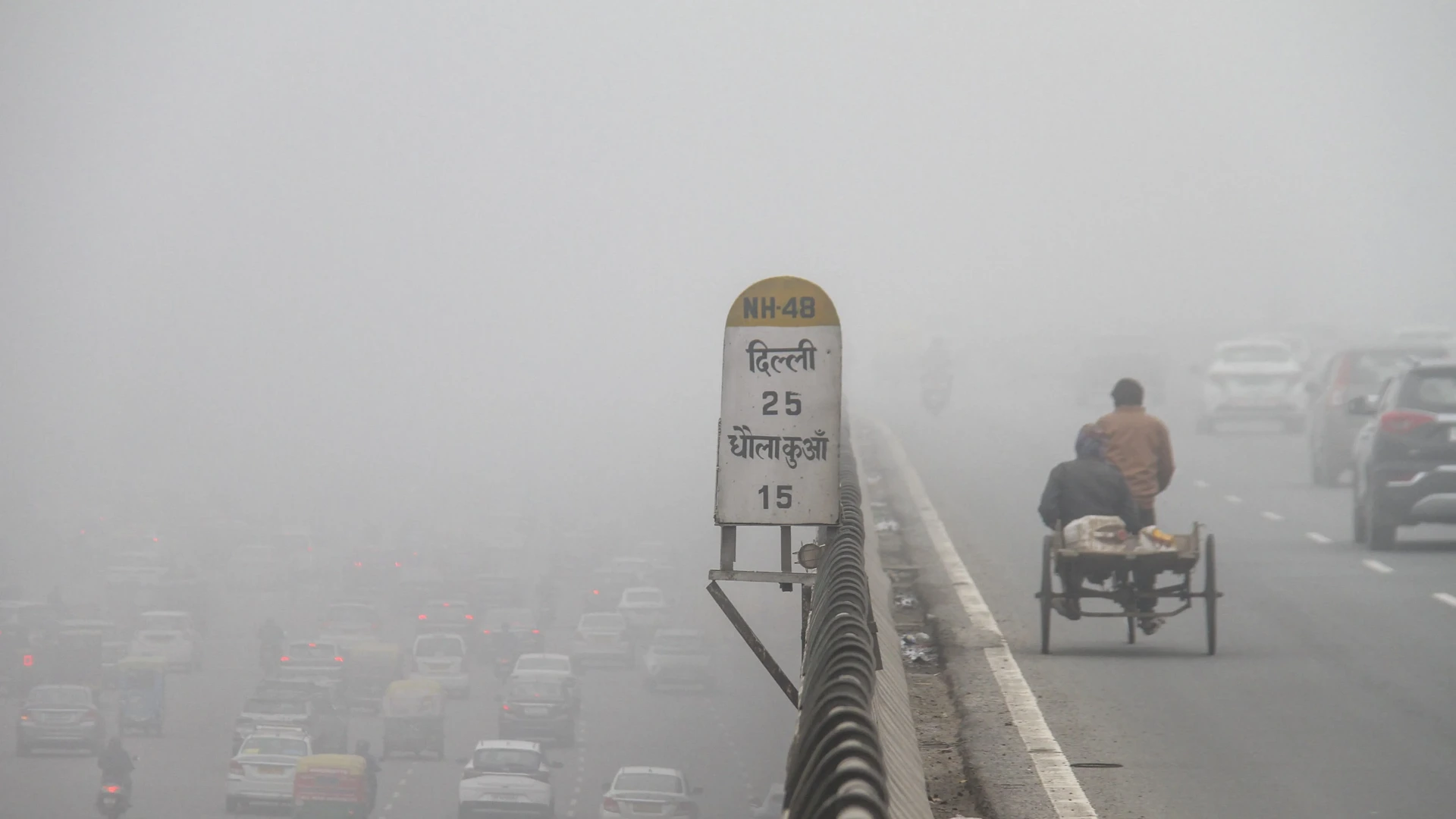 Delhi Shivers at 6.4°C as Cold Wave Intensifies, Night Shelters Occupied