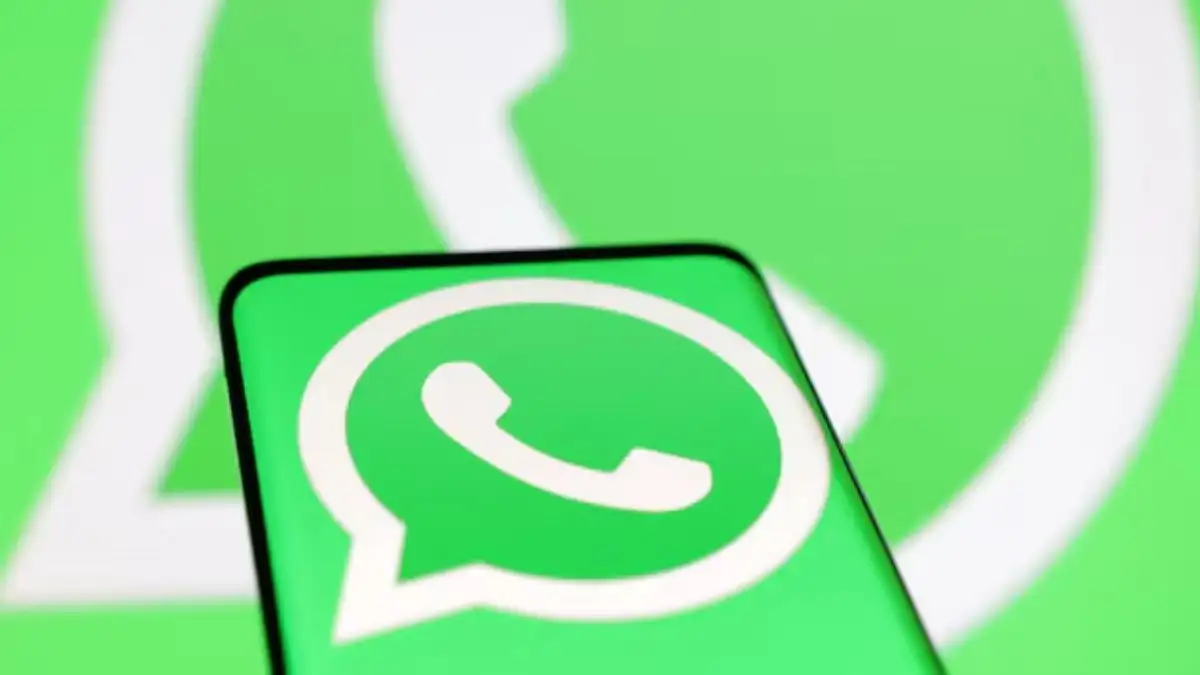 WhatsApp’s 2025 Update Lets You Turn Selfies Into Stickers – Here’s How!